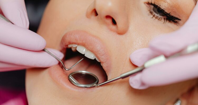 Igiene Orale | Servizi | Studio Dentistico Stramesi | Milano Igiene Orale | Servizi | Studio Dentistico Stramesi | Milano