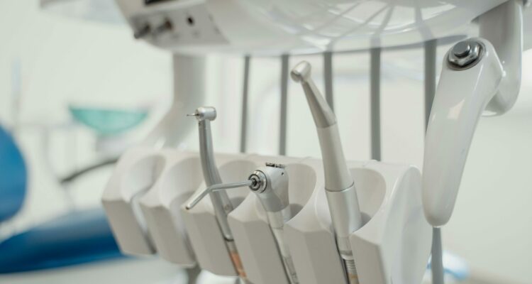Implantologia | Servizi | Studio Dentistico Stramesi | Milano Implantologia | Servizi | Studio Dentistico Stramesi | Milano